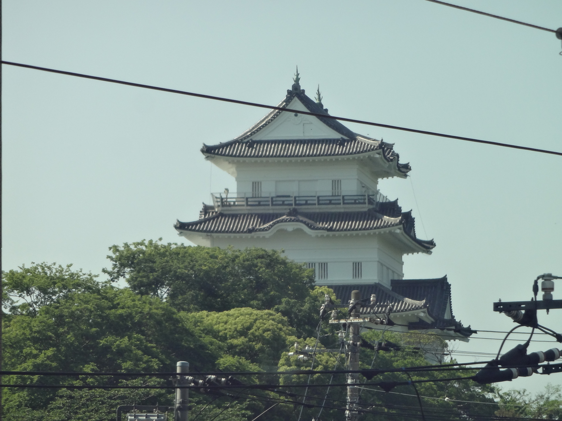 新幹線のA席側から見える小田原城