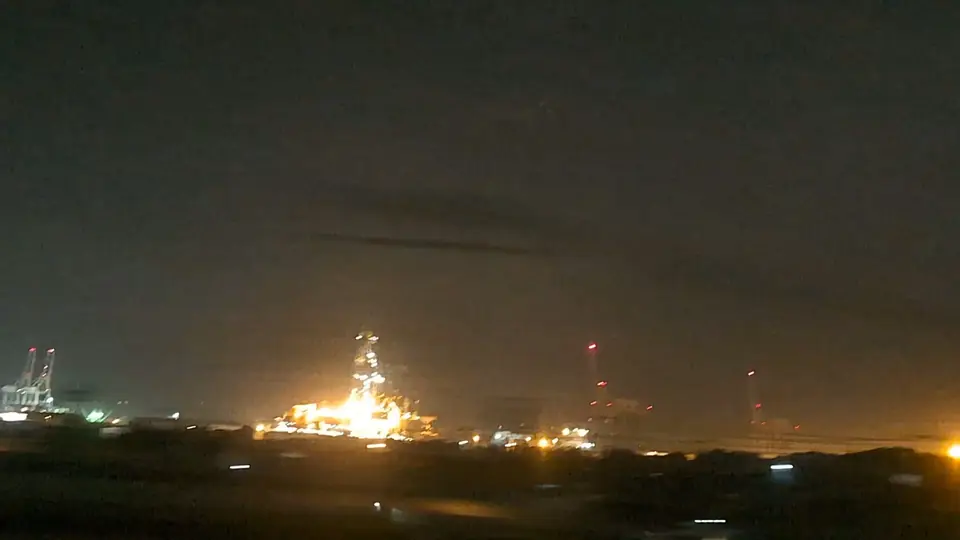 Shimizu Port and the drilling vessel CHIKYU at night