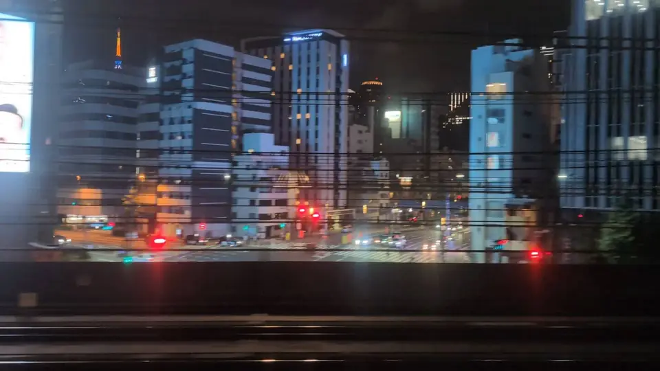 夜間點亮的東京鐵塔